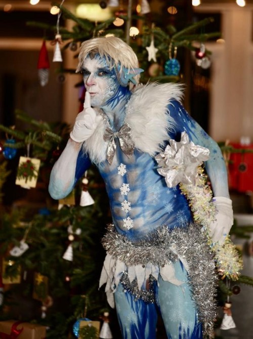 Jack Frost - Bodypaint-Walkact zur Weihnachtsfeier